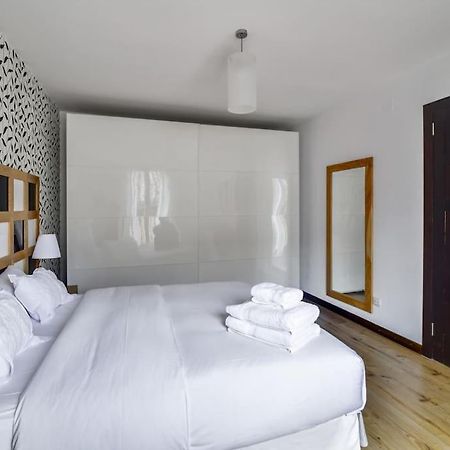 Big Stylish And Modern Apartment In Madrid Centre Luaran gambar