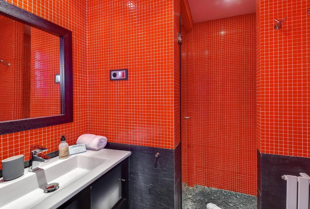 Big Stylish And Modern Apartment In Madrid Centre Luaran gambar