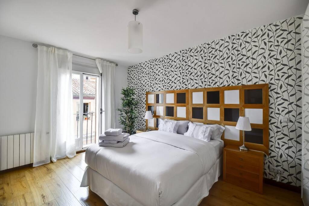 Big Stylish And Modern Apartment In Madrid Centre Luaran gambar