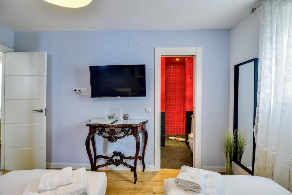 Big Stylish And Modern Apartment In Madrid Centre Luaran gambar