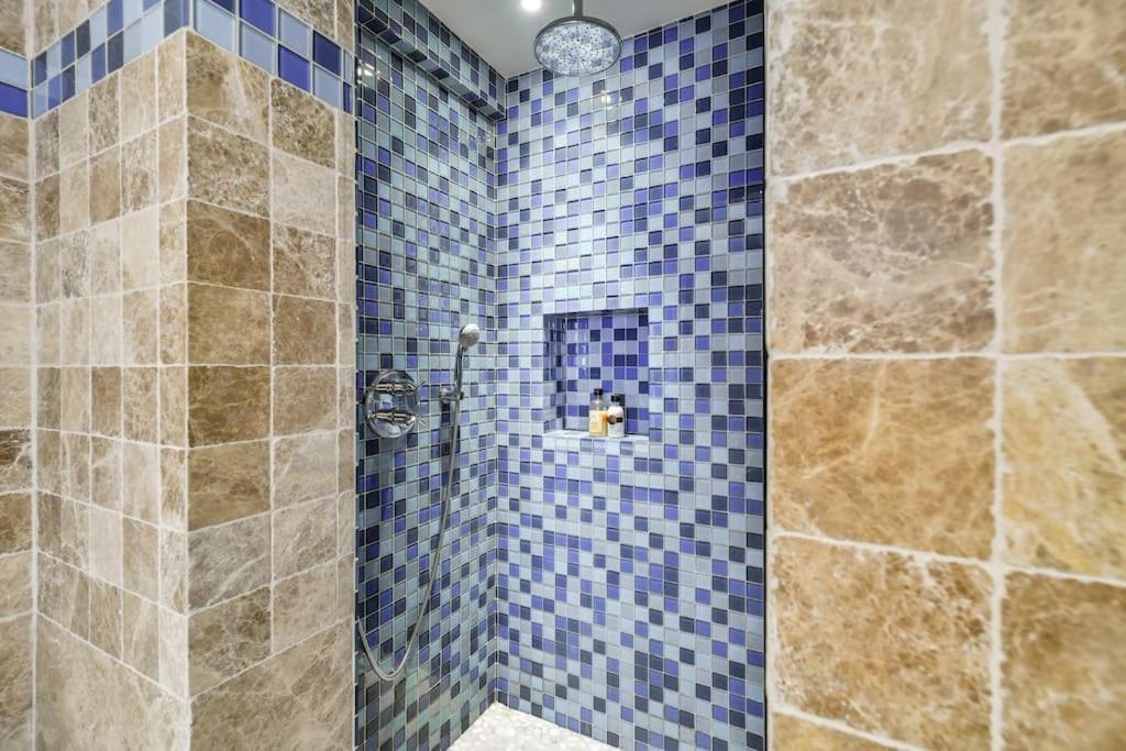 Big Stylish And Modern Apartment In Madrid Centre Luaran gambar