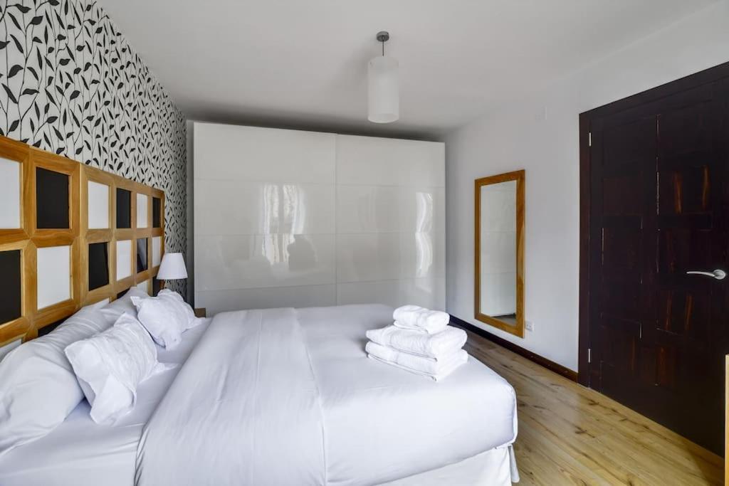 Big Stylish And Modern Apartment In Madrid Centre Luaran gambar
